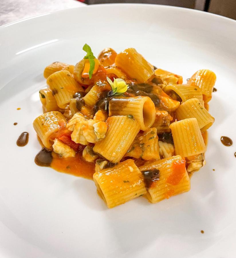 Hotel Ristorante Sagittario Фельтре Экстерьер фото